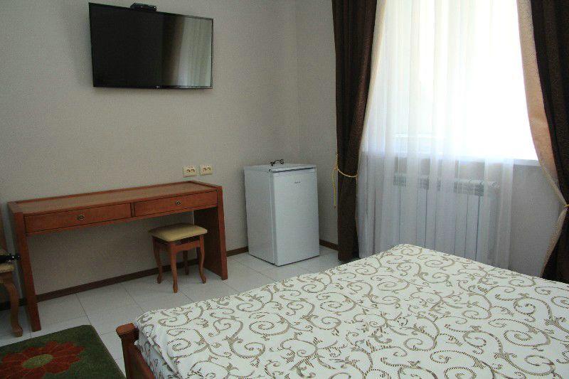 Отель Comfort Ковель Экстерьер фото