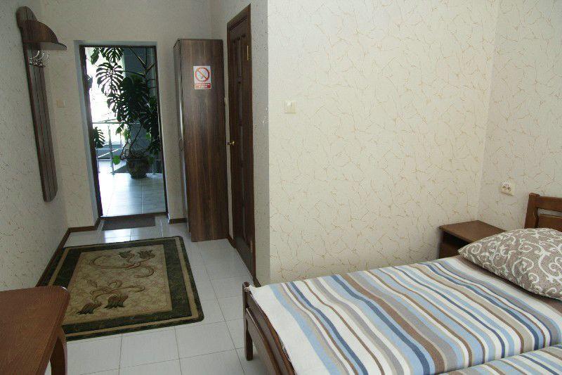 Отель Comfort Ковель Экстерьер фото