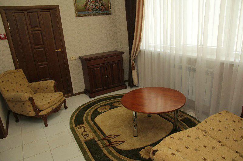 Отель Comfort Ковель Экстерьер фото